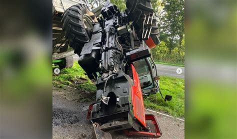 Tractor Slaat Over De Kop Bij Eenzijdig Ongeval Op N214 Bij Giessenburg