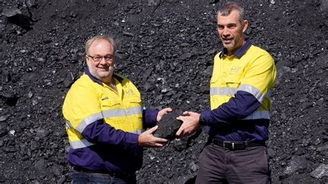 Bowen Ships First Coal From Bluff Mine Coal Age