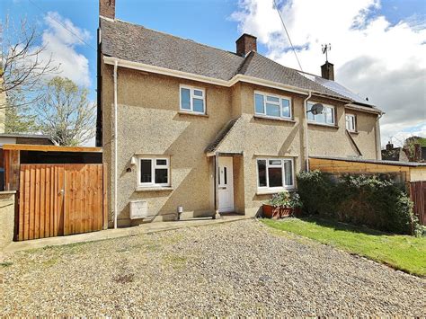 3 Bed Semi Detached House For Sale In Eastfield Road Witney Ox28 £