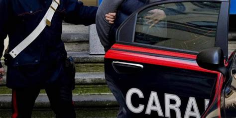 Mafia A Borgo Vecchio 12 Arresti A Palermo I Clan Nelle Liti Fra