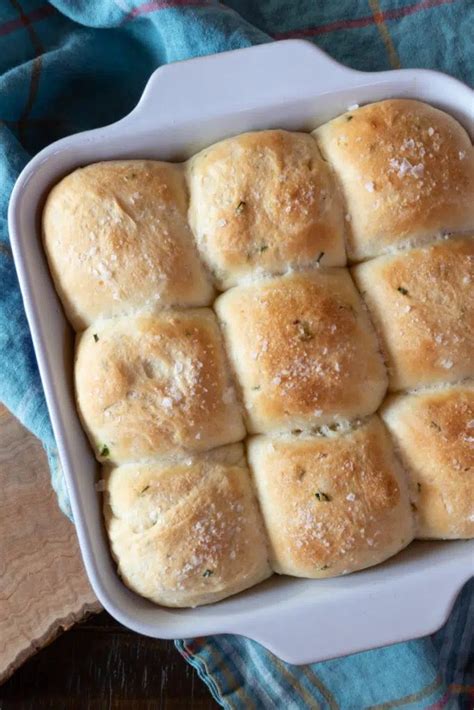 Potato Rolls With Chives Breadbakers The Wimpy Vegetarian