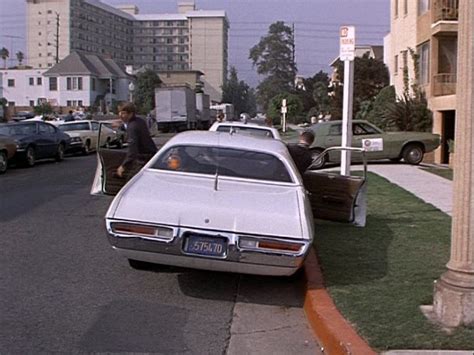 IMCDb.org: 1971 Plymouth Satellite in "Adam-12, 1968-1975"