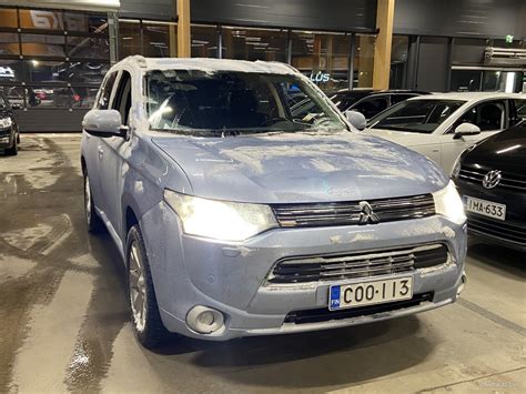 Mitsubishi Outlander PHEV Instyle Navi 4WD 5P Navi P Kamera