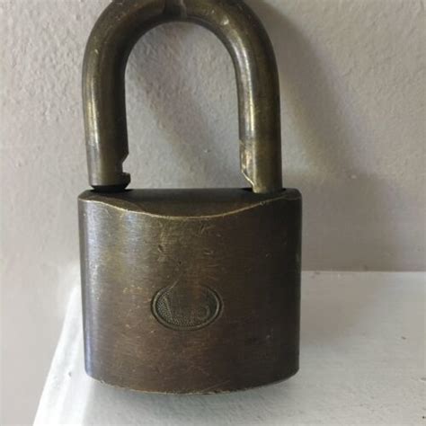 Vintage 1930s Sinclair Gas Station Padlock For Gas Pump 4567527296