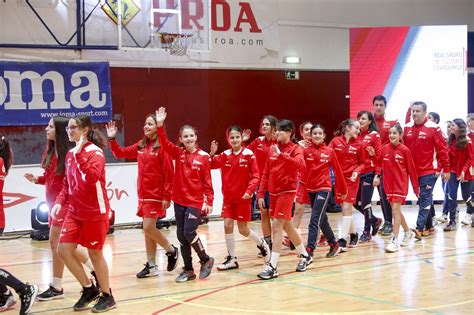 En Im Genes El Grupo Covadonga Presenta Sus Selecciones Deportivas