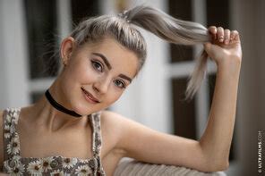 Eva Elfie Solo Striptease 2h0244 Porn Pic