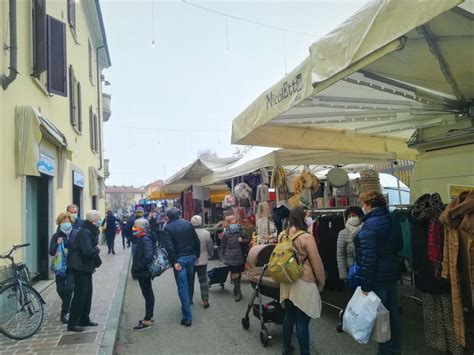 Il Mercato Di Varese Torna In Piazza Repubblica Nel Centro Cittadino