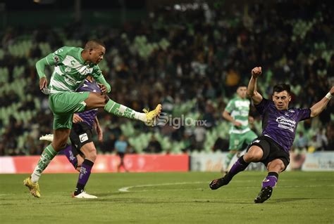 Santos Laguna Derrota Al Mazatl N Fc En El Play In Sigue Con Vida En