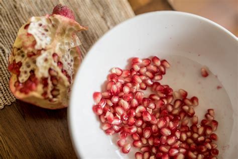 Your Guide To Eating A Pomegranate