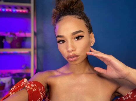 Cecilia Lion OfficialcclionX Itscecilialion Nude OnlyFans The Fappening Plus