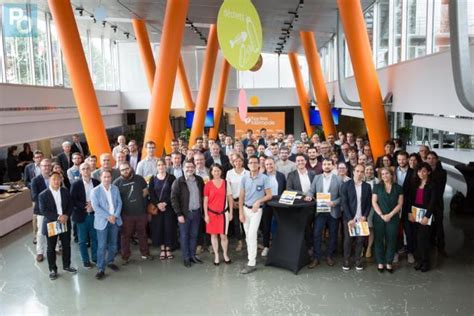 Nantes Première en France la ville se dote dune charte pour