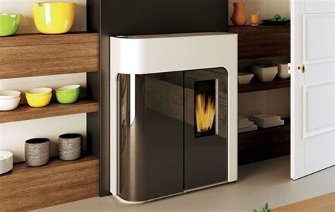 Palazzetti Le Nuove Stufe A Pellet Elisabeth Ecofire Idro Ed Ecofire