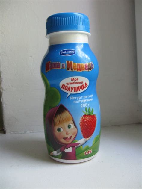 Йогурт питьевой клубничный Danone Маша и Медведь "Моя любимая клубничка ...