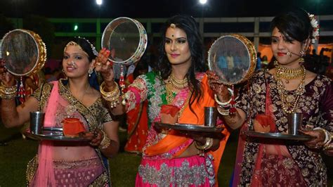 Karva Chauth 2018: Tithi, Vidhi and Puja Timings | Spirituality News