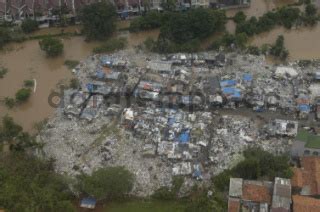 Ratusan Rumah Tergenang Banjir DATATEMPO