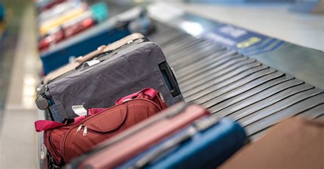 Are JetBlue’s Baggage Fees Avoidable? | FinanceBuzz