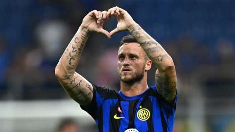 Inter Arnautovic snobba la Juve Scudetto la prima rivale è il Milan