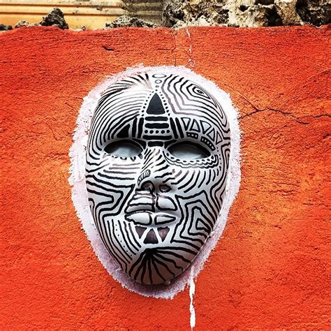 More Left Handed Crisp Masks Arise In La Candelaria Bogot Flickr