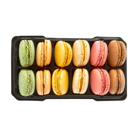 Le Chic Patissier Assorted Macarons 12 Ct