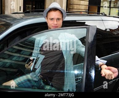 Olly Murs ancien X Factor est très joyeux lorsqu il quitte le