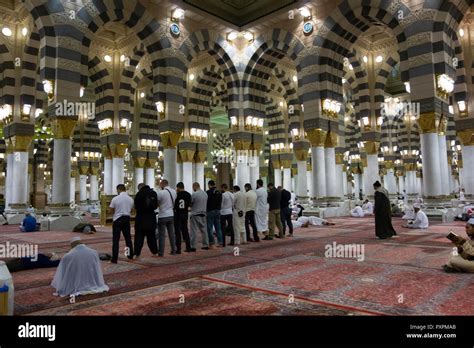 Namaz In Masjid E Nabvi