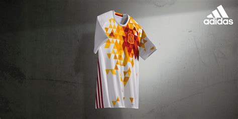 Adidas Pr Sente Les Maillots De L Espagne Pour L Euro