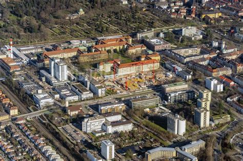 Freiburg im Breisgau aus der Vogelperspektive Baustelle für einen