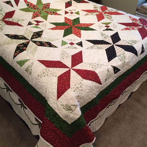 Big Star Christmas Quilt | Quiltsby.me