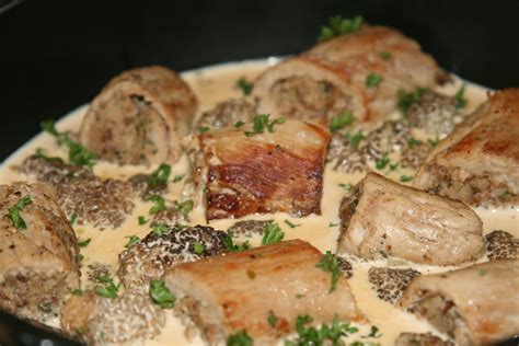 Ballotins De Veau Farcis Sauce Aux Morilles