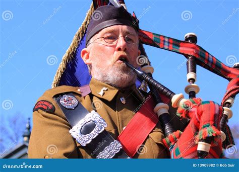 Bagpipe Player Editorial Photography Image Of Dutch 13909982