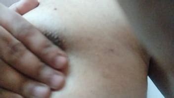 Mis pezones están tan calientes XVIDEOS