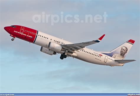 Ln Noo Boeing 737 800 Norwegian Air Shuttle Large Size