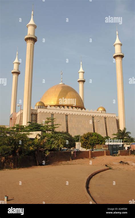 National Mosque Abuja Nigeria Stock Photo Alamy