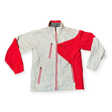 Marmot Jacket With Many Pockets That Serves As Depop