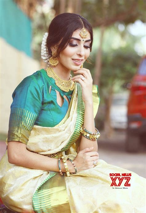 Actress Ruma Sharma Latest Traditional Stills Social News Xyz