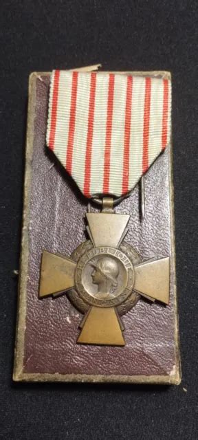 11 2 M K BELLE médaille militaire croix du combattant en boite FRENCH