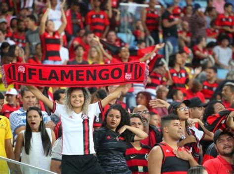 Mundo Positivo Flamengo Se Mant M Como A Maior Torcida Do Brasil Diz