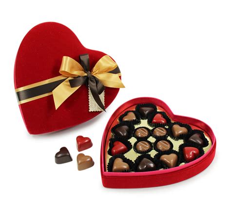 Coffret De Chocolat Coeur Rouge Velours Pour La Saint Valentin Cadeau