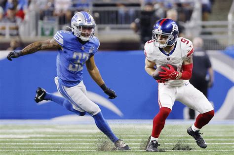 Detroit Lions Stock Report Risers Fallers At Every Position Vs Giants