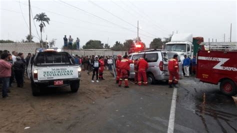 Choque Entre Camioneta Minivan Y Tr Iler Provoca Muerte De Dos