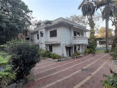 Raj Kapoors Famous Bungalow Sold। Bollywood News 100 करोड़ में बिका