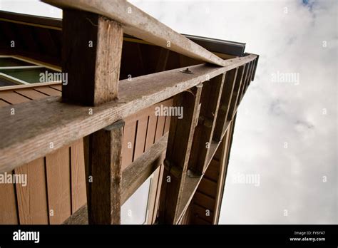 Escalera De Madera Para Escalar Una Pared Fotograf As E Im Genes De