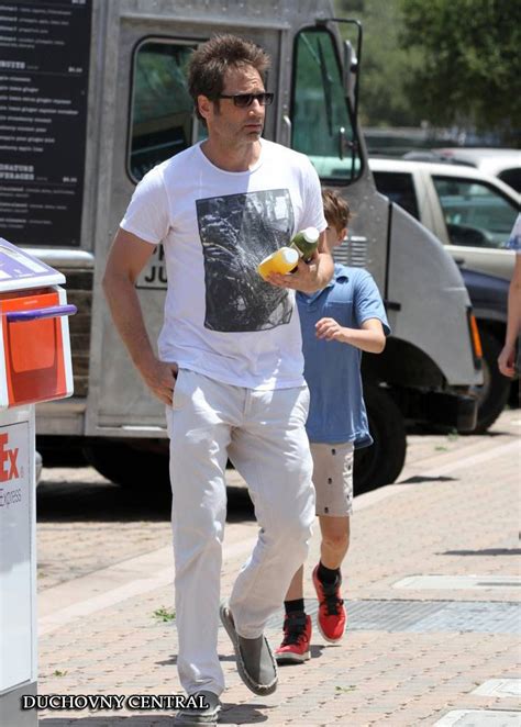 Duchovny Central David Duchovny And Son Miller Go For A Walk In Malibu