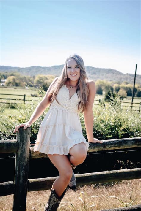 Megan Ashley Teams Up With Aaron Watson To Cover Three Wooden Crosses