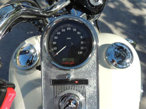 2004 Harley Davidson Police Road King White FLHPI Touring