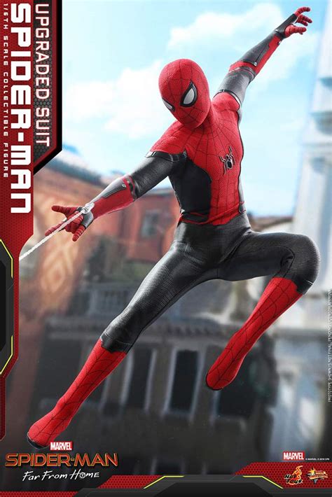 Hot Toys Spider Man Upgraded Suit Sixth Scale Movie Masterpiece