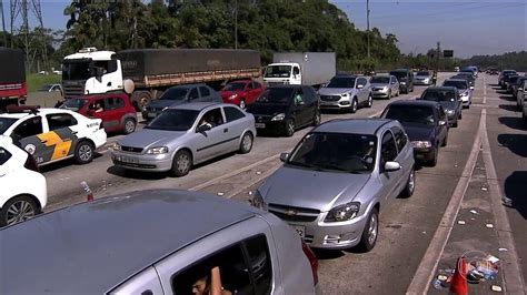 Veja Como Est O Tr Nsito Nas Estradas Rumo Ao Litoral Paulista Sp G