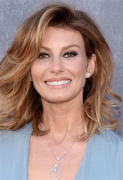 Faith Hill Medium Wavy Haircut For Women Over 50 Styles Weekly