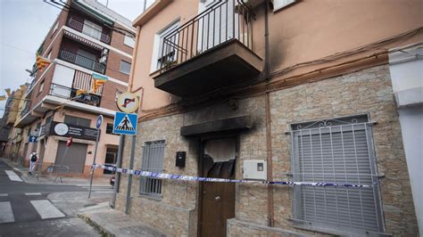 Incendio En Paterna La Polic A Nacional Nvestiga Si Una Colilla Mal