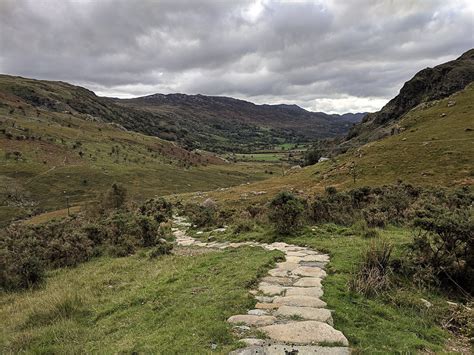 Snowdon Circular Walk | Low Level and Easy Family Walks in Snowdonia ...